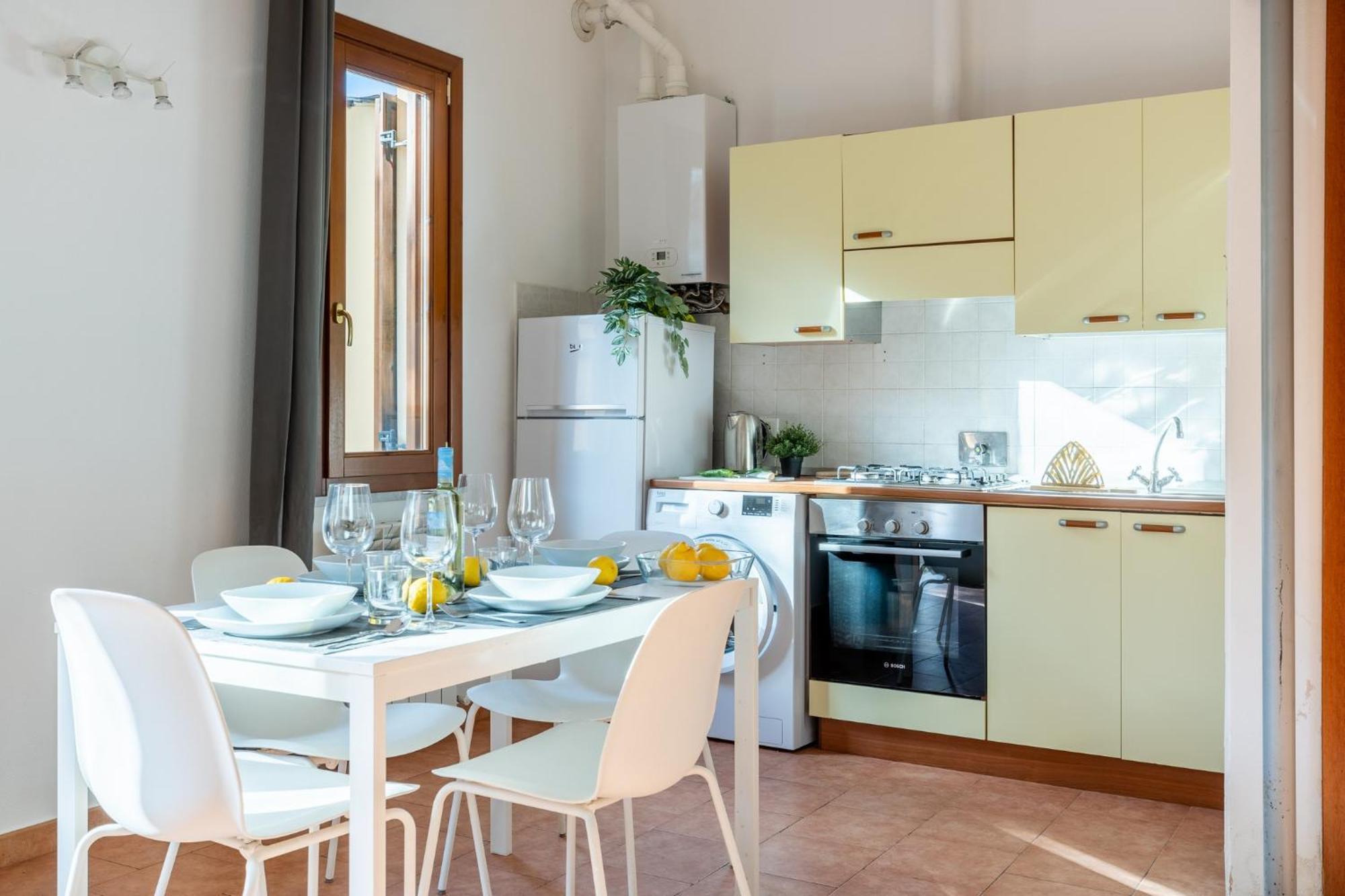 Four Shades Of Pisa Apartments Екстер'єр фото
