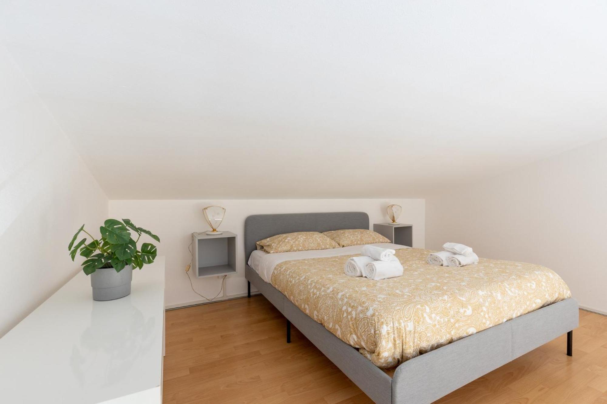Four Shades Of Pisa Apartments Екстер'єр фото